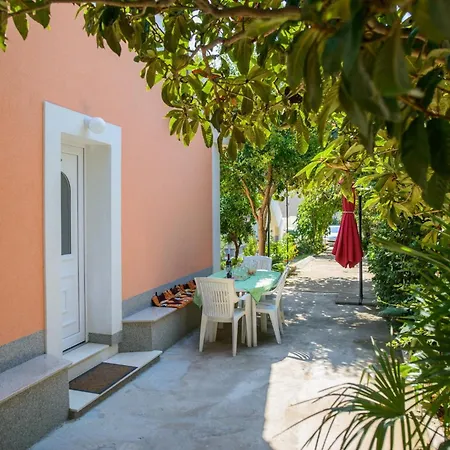 House Mirjana Трогір